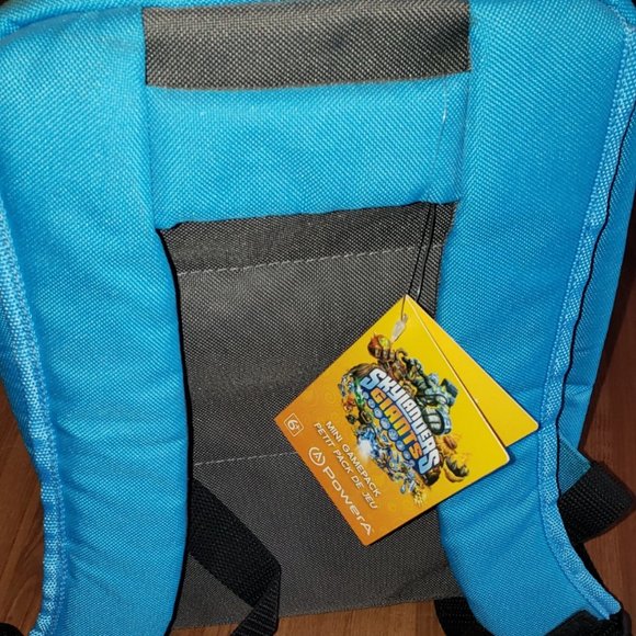 Skylanders Giants Mini Backpack - Picture 2 of 3